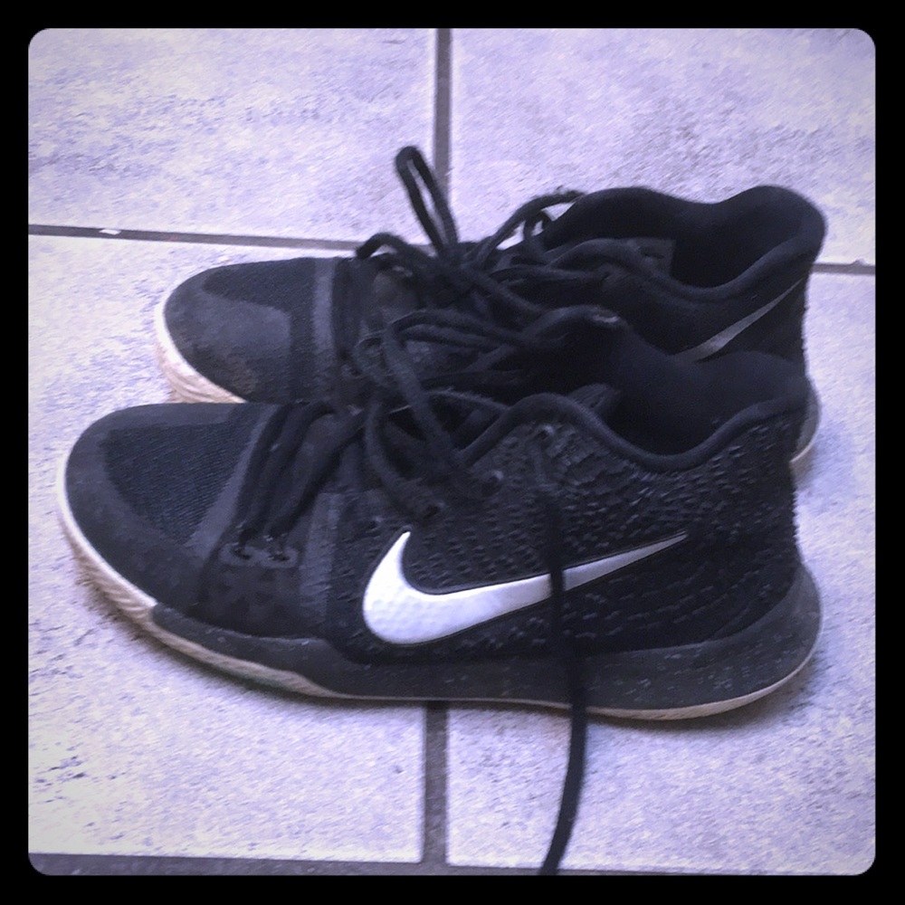 Nike Kyrie 3 size 6.5 slightly used